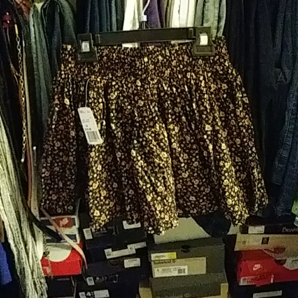 Forever 21 skirt